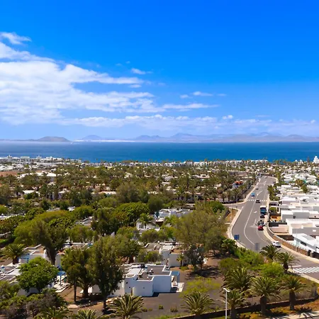 Penguina - 5 Bedroom - Hot Tub - Heated Pool Playa Blanca (Lanzarote)