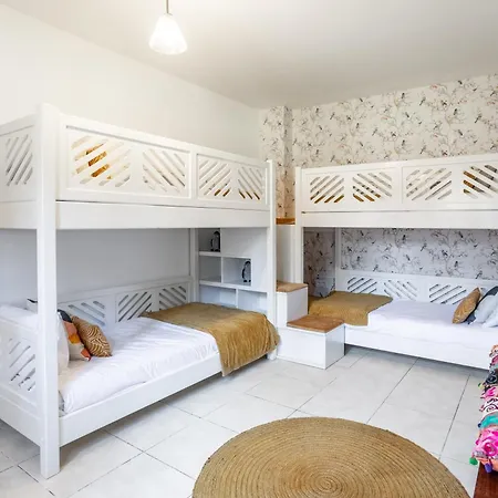 Penguina - 5 Bedroom - Hot Tub - Heated Pool Playa Blanca (Lanzarote)