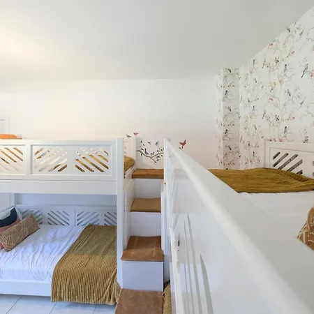 Penguina - 5 Bedroom - Hot Tub - Heated Pool Villa Playa Blanca (Lanzarote)